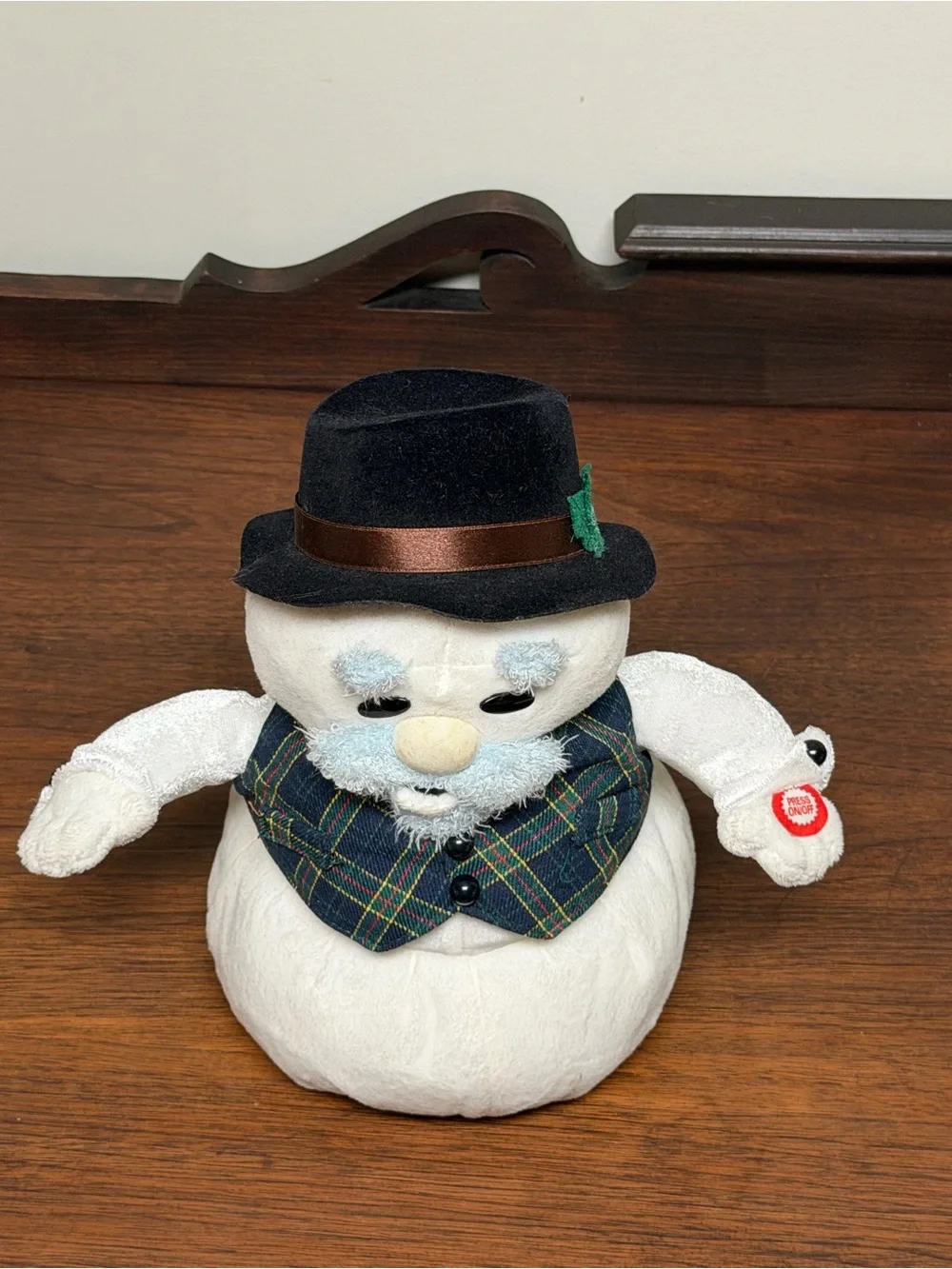 Sam the Snowman plush singing 